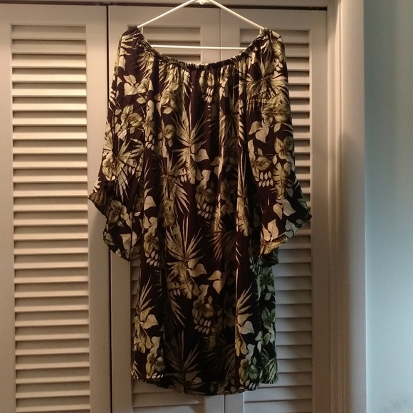 Romantic Off-The-Shoulder Bobeau Dress - Picture 3 of 3